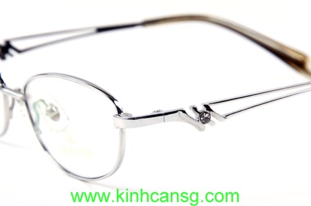 Chúng Tôi Muốn Bạn Có Một Đôi Mắt Sáng Khỏe Chúng Tôi Muốn Bạn Có Một Đôi Mắt Sáng Khỏe