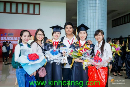 tang-kinh-can-chong-choi-cho-5-ban-sinh-vien-ngheo-vuot-kho Tặng Kính Cận Chống Chói Cho 5 Bạn Sinh Viên Nghèo Vượt Khó