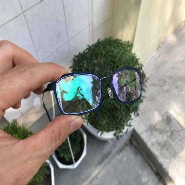 Phan biet kinh chong anh sang xanh that gia co phuc tap nhu ban nghi Phân biệt kính chống ánh sáng xanh thật giả có phức tạp như bạn nghĩ