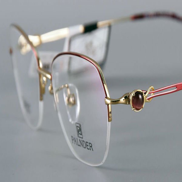 Chia-se-chan-that-dia-chi-mua-gong-kinh-o-dau-tot-tp-hcm Chia sẻ chân thật địa chỉ mua gọng kính ở đâu tốt TP HCM