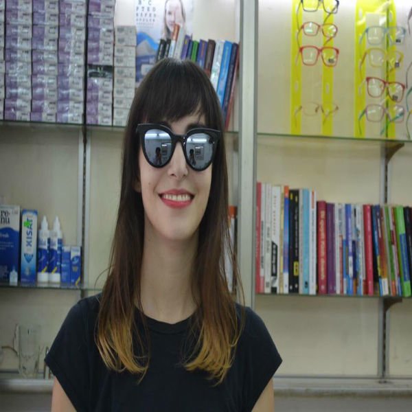 Mot-so-meo-nho-cuc-hay-giup-xu-ly-mat-kinh-ram-bi-xuoc Một số mẹo nhỏ cực hay giúp xử lý mắt kính râm bị xước