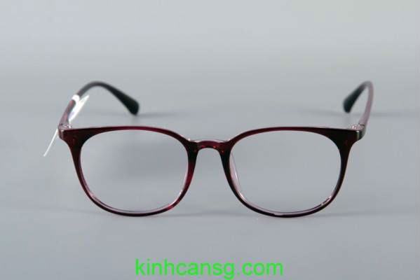 Người đeo kính nên lựa chọn địa chỉ mua kính phù hợp, chất lượng cao với mức giá phù hợp