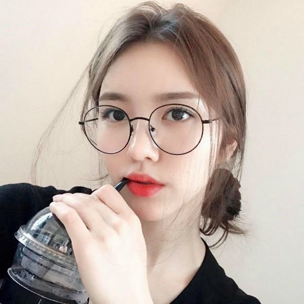 Tiet-lo-dia-chi-mua-mat-kinh-han-quoc-chuan-trend-2019