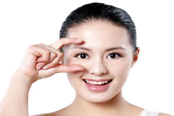 giai-ma-thac-mac-quan-trong-co-nen-deo-kinh-ap-trong-thuong-xuyen-khong Giải mã chuẩn thắc mắc “ Có nên đeo kính áp tròng thường xuyên không”