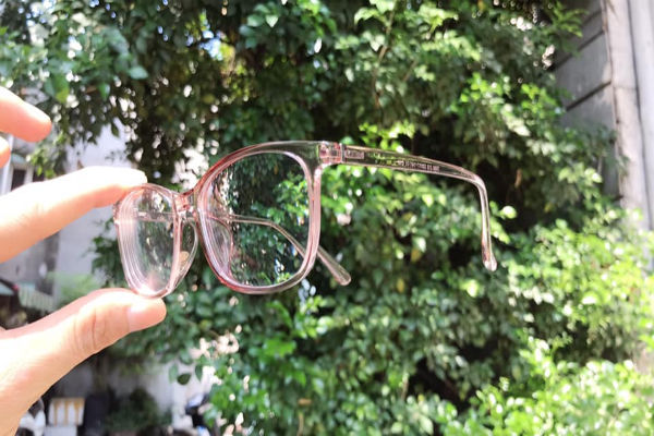 do-kinh-can Độ kính cận