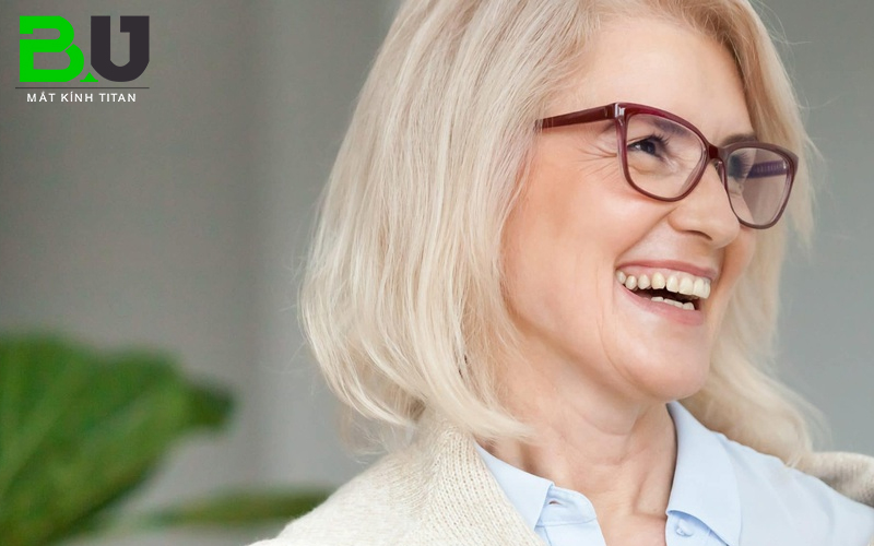 kinh-lao-chong-anh-sang-xanh